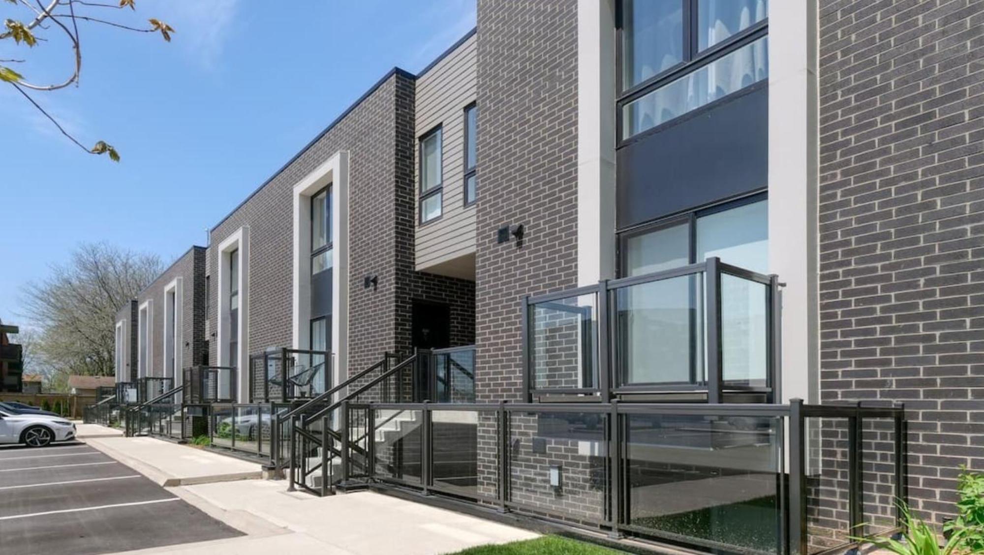Entire Luxury Suite 4Mins To Falls Niagara-Fälle Exterior foto